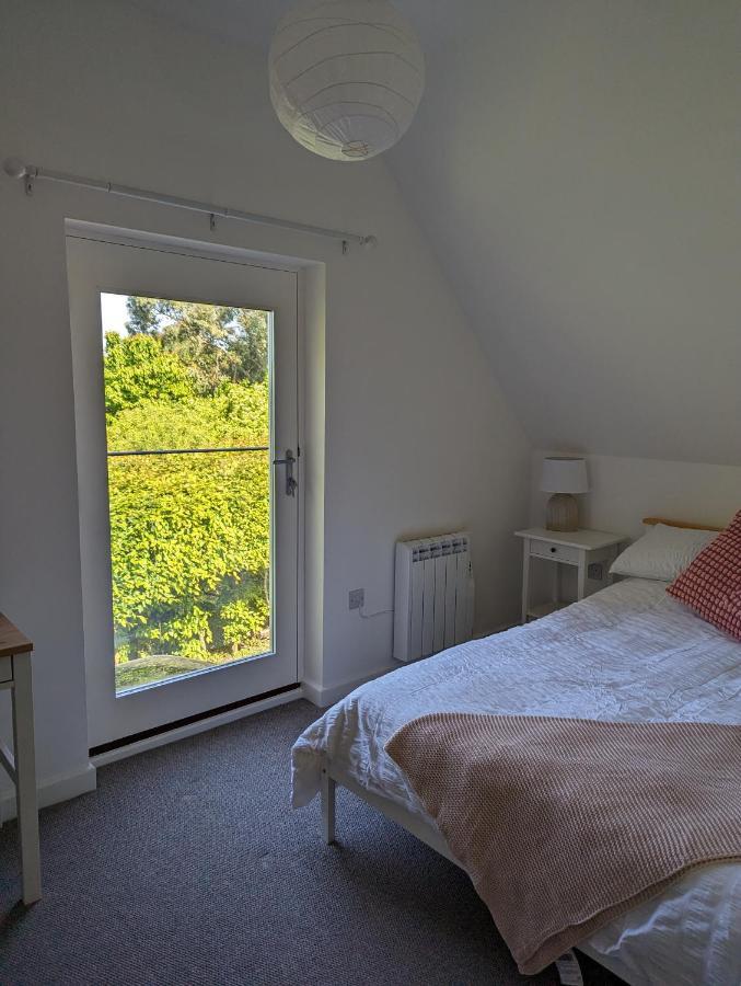 Myrtle Stables - Converted, Self-Contained, Countryside Hernhill 외부 사진
